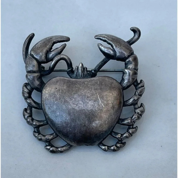 Da Vinci Black Silvertone Cut Textured Crab Pin Brooch 1.5"x1.5" - Picture 1 of 5